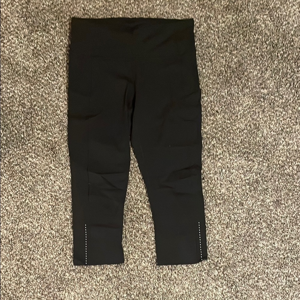 Lululemon Capris women’s 8